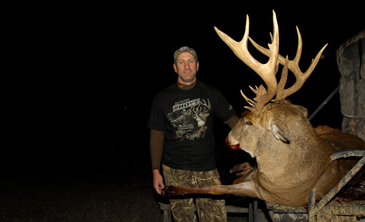 Hunting Biggest Buck
